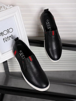 Gucci Men Loafers_174